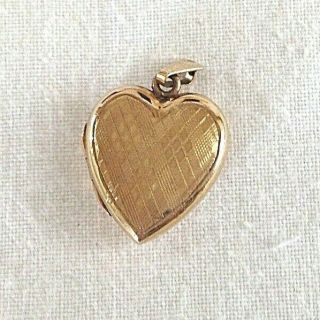 Vintage 9ct Gold Back & Front Heart Shaped Locket Very Pretty