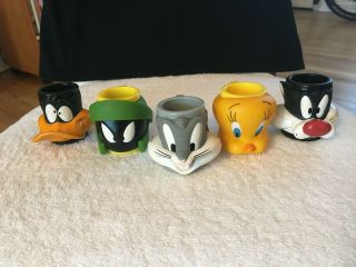 Warner Bros.  Looney Tunes Mini Cups Tweety Bird,  Bugs Bunny,  Daffy Duck,  Sylves
