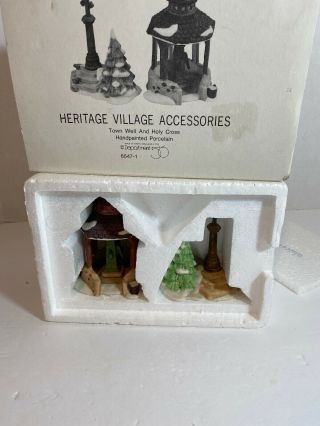 Department 56 Heritage Village Accessories - Town Well And Holy Cross