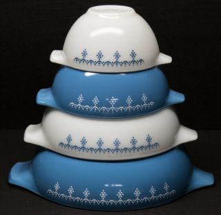 Vintage Pyrex Snowflake Blue Garland 4 Pc.  Cinderella Mixing Bowl Set 441 - 444