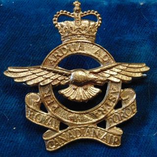 Canada Armed Forces Rcaf R.  C.  A.  F.  Royal Canadian Air Force Brass Cap Badge Qc B