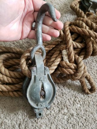 Vintage Antique Double Pulley Block & Tackle And Rope.  Farm Ranch