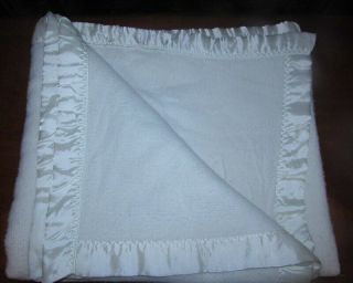 Vintage White Acrylic Thermal Woven Blanket Satin Binding Queen Or King 88x90