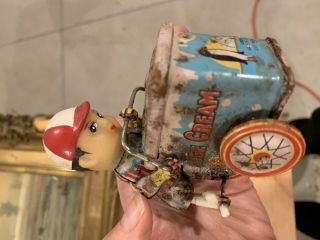 Vintage Made In China Wind - Up Toy Rusty Childrens Tin Toy Japan Mid - Century