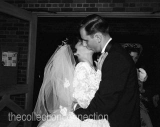 Vtg 1950s Negative Wedding Day Couple Bride & Groom Deep Passionate Kiss N6
