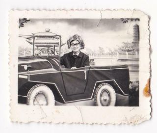 Chinese Studio Photo Prop Jeep Car Painted Backdrop Cultural Revolution
