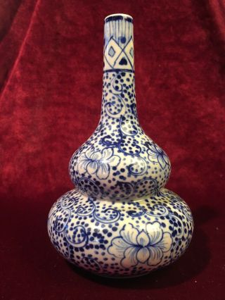 Antique Chinese Porcelain Double Gourd Vase 19th Century Blue And White 1 Of 2
