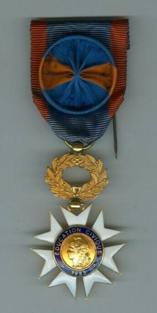 France Military Civilian French Medal - Ordre De L 