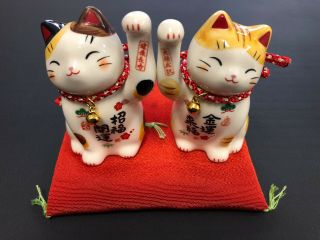 Pottery Maneki Neko Beckoning Lucky Cat 7617 White Set Bell 75mm From Japan