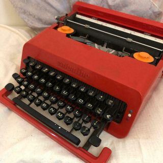 Rare Vintage Olivetti Valentine S Typewriter With Case/ Made In Barselona,  Spain