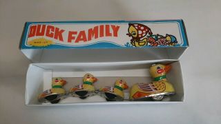 Vintage Wind Up Tin Toy - Yellow Duck Family - Era Blic Mither - Made In China