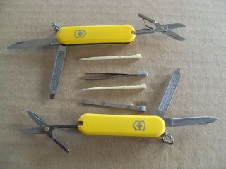 2x - Victorinox Swiss Army Knife Classic Sd - Yellow - Very Good/excellent
