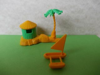 Vintage Kinder Surprise Toy Figure Island