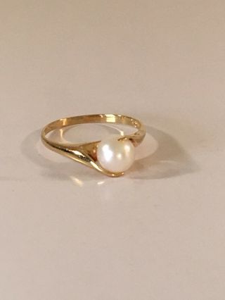 14k Yellow Gold Cultured Pearl Ring - Vintage - Pristine - Creamy White