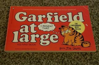 Vintage 1980 Garfield At Large Jim Davis Comic Strip Book Old 1st Ed Pb Sh