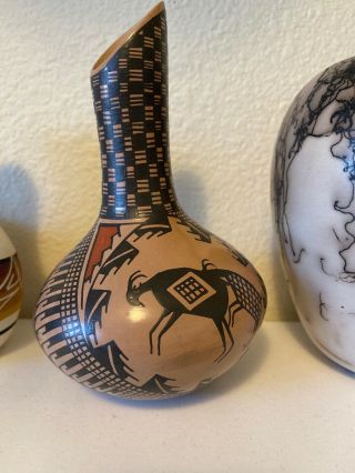 Vtg Signed Rosy Mora Mata Ortiz Casa Grande Pueblo Indian Design Pottery Vase