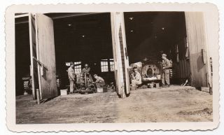 2 Found Photos Vintage Snapshots Ca.  1940s Ww2 - Era Us Military Heavy Repair Shop