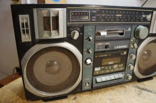 Lasonic TRC - 920T Vintage Boombox Cassette Player Radio 2