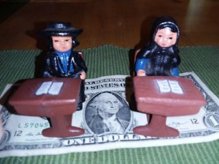 Vintage Cast Iron Toys Amish Boy And Girl With 2 School Desk