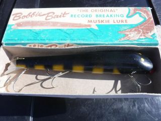 Vintage Bobbie Bait Musky Lure With Box.  Non - Fished Cond