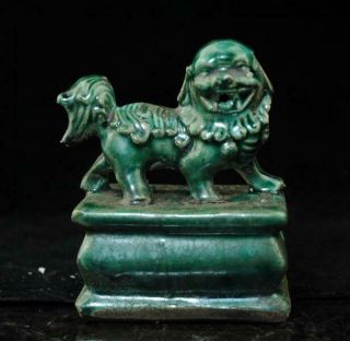 Chinese Old Porcelain Lion Statue Seal B02