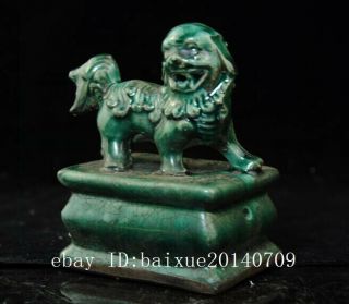 CHINESE old PORCELAIN lion statue seal b02 2
