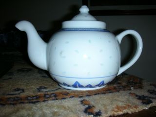 Rare Vintage Chinese Blue White Tea Pot Porcelain Rice Grain Pattern