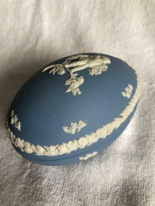 Vintage Blue Wedgewood Jasperware 3 " Tall Egg Shaped Trinket Jewelry Box W/ Lid