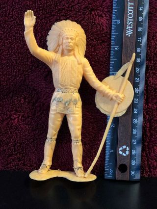 Vintage Louis Marx Plastic Indian Chief Figure 1964 Headdress Shield 6 " Tall Toy