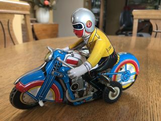 Ms - 709 China 605 Wind Up Tin Toy Motorcycle With Sidecar