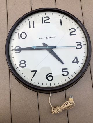 Large Vintage General Electric Ge Bakelite School Clock/wall Clock 17.  5”