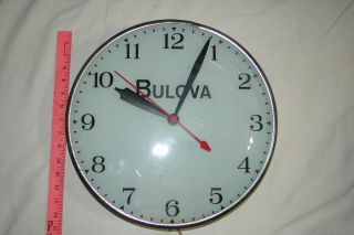 Vintage Large 15 " Bulova Advertising Light Up Electric Wall Clock,  15 " Round,