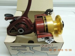 Vintage Shakespeare 2401 Spinning Reel/ With Paperwork