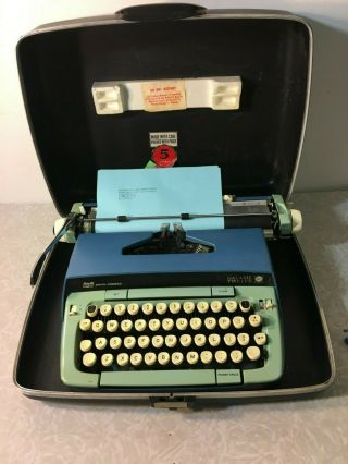 Vintage Smith Corona Galaxy 12 Portable Typewriter With Case