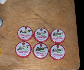 6 Shiner Strawberry Blonde Beer Bottle Caps.  Standard