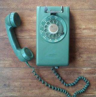 Vintage 1968 554 Western Electric Avocado Green Wall Rotary Phone Bell System