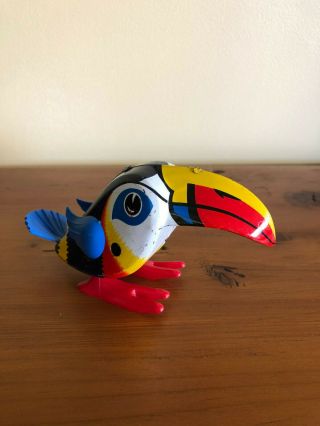 VINTAGE LEHMANN TIN ZULU COLORED TOUCAN WIND - UP TOY - MADE IN WEST GERMANY 2