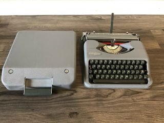Vintage Hermes Baby Typewriter 1940 