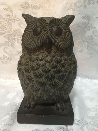 Single Brown Owl Bookend | Resin/plastic.