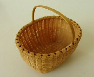 Vintage Shaker Style Miniature 3 1/2 " Basket Signed Jp 1990