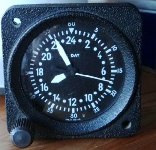 Aerosonic 8 Day Aircraft Or Cockpit Clock With 24 Hour Dial - Good Order