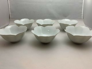 Set of 6 vintage 1970 ' s Chinese white porcelain bowl dish lotus petal shaped 3