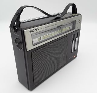 Vintage 1980 - 1981 Sony ICF - S5W FM/AM Radio 2 Band Receiver Great 2