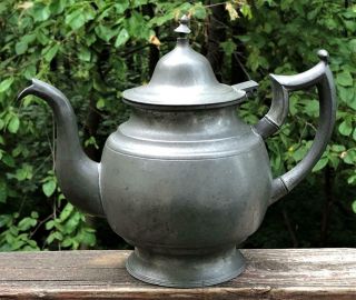Antique American Pewter Teapot,  T.  D.  & S.  B. ,  Middletown,  Ct. ,  C.  1820