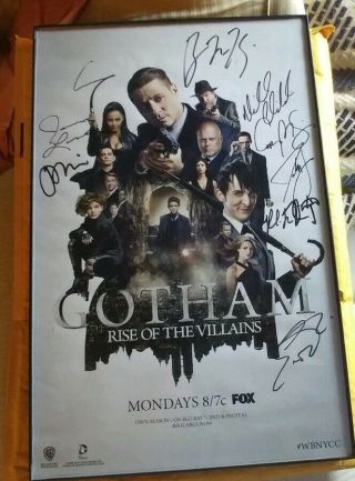 Gotham Season 2 Signed And Framed Nycc Poster