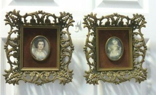 Pr.  Vintage Molded Plastic Frame Cameo Creations Jeune Fille & Duchess Elizabeth