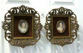 Pair Vintage Molded Plastic Frame Cameo Creations Pauline Bonaparte Jeune Fille