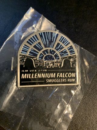 Millennium Falcon Star Wars Lucasfilm Ilm Vfx Cast & Crew Disney Pin