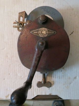Hand Crank Grinder Vintage The Carburundum Co Model No.  2 - 75,  Niagara Falls,  Usa