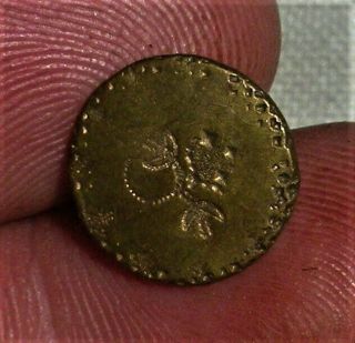 Antique C.  1760 - 1770 Revolutionary War French Brass Button Great Patina Vafo